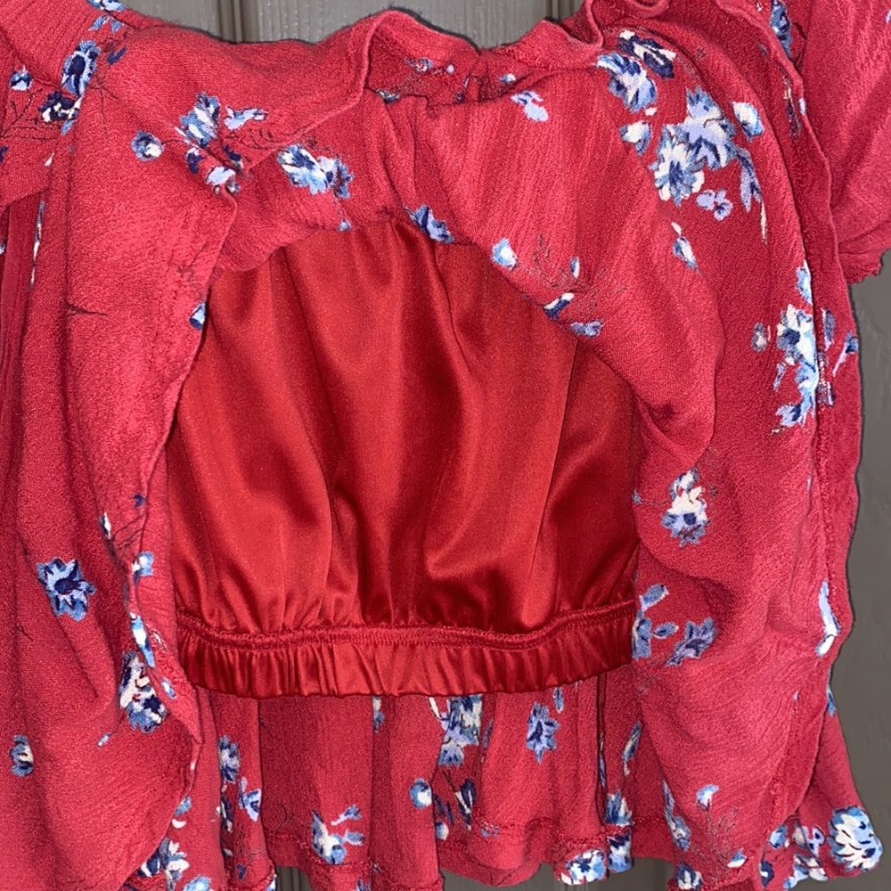 Chelsea & Violet Red crop top - Picture 4 of 6
